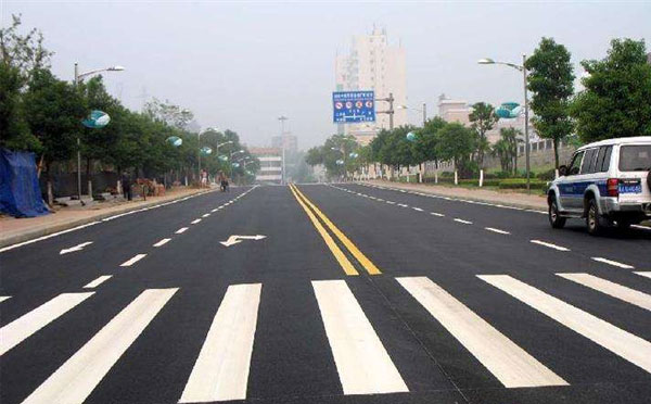 吐鲁番标线涂料在吐鲁番环氧地坪项目中的选择与应用